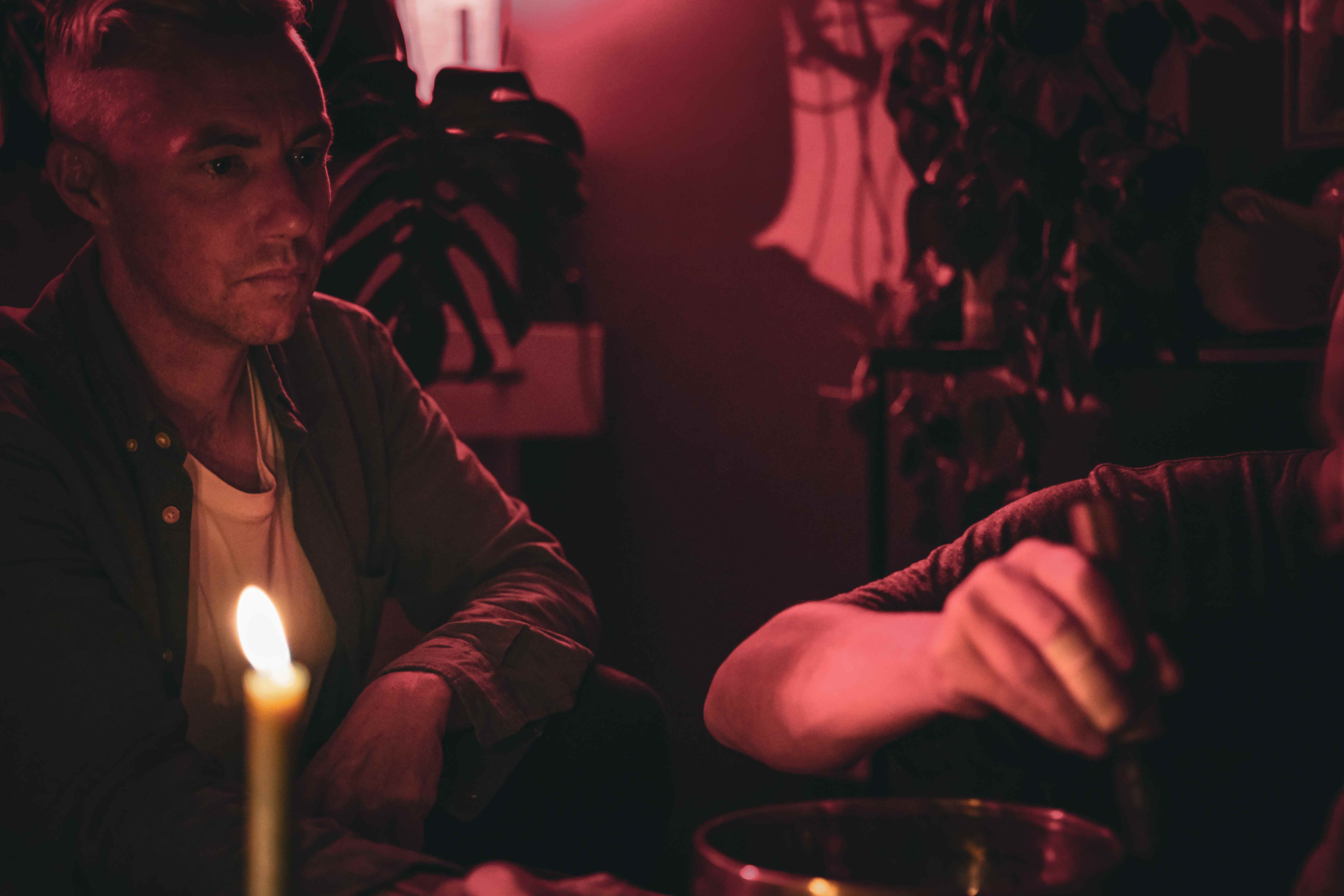 Atmospheric candlelight session